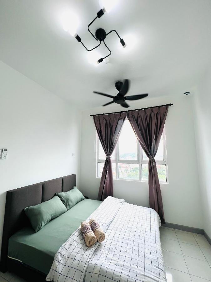 Ureshii Homestay Ladang Tanjung Kuala Terengganu With Pool Exterior foto